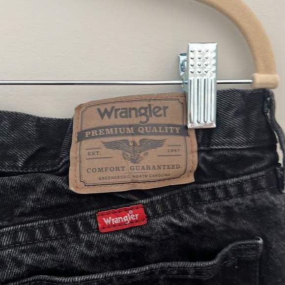Wrangler Jeans - Picture 3 of 4